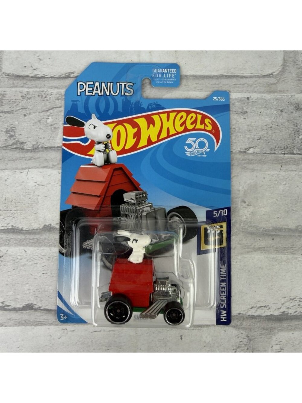 Hot Wheels HW SCREEN TIME Peanuts Snoopy 50th Anniversary New